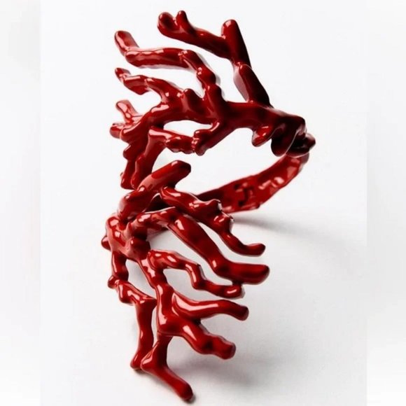 ZARA FAUX CORAL BRACELET - Picture 1 of 4